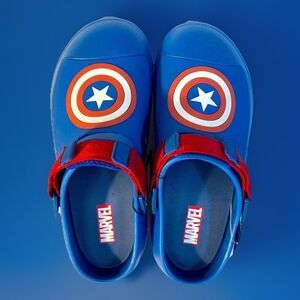 Mens Ground Up Marvel Captain America Avengers Clogs Brand New w/ Tags Size 11
